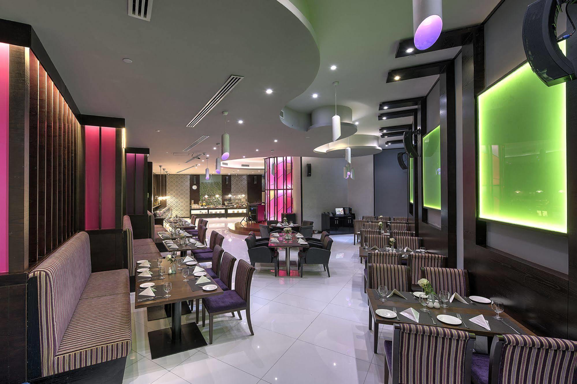 Raintree Rolla Hotel Dubai Eksteriør billede