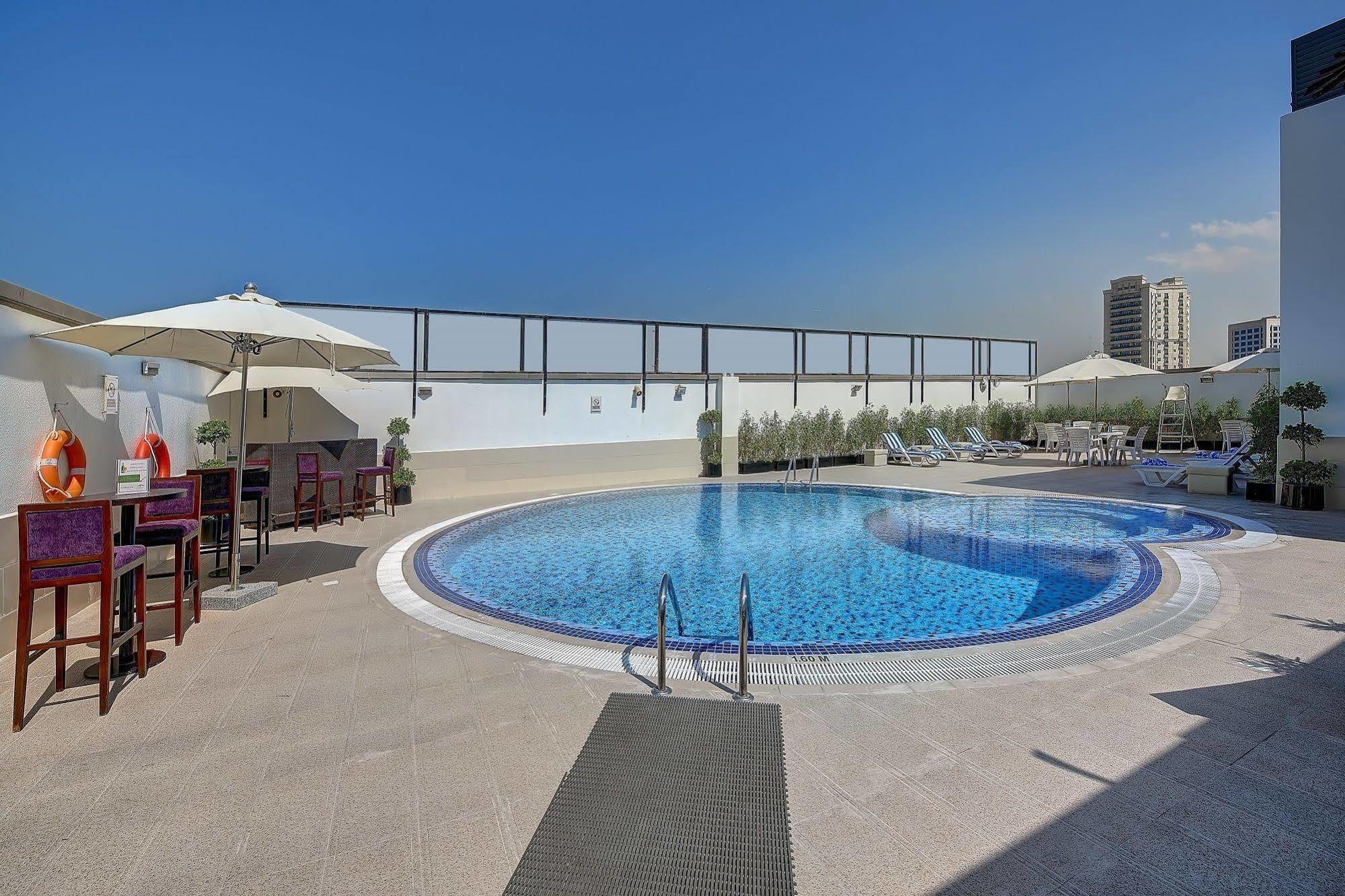Raintree Rolla Hotel Dubai Eksteriør billede